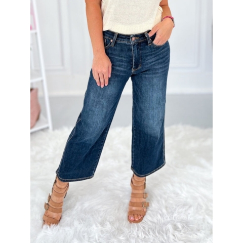 Fearless - Judy Blue Tummy Control Cropped Jeans