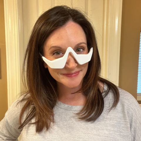 RevitalEyes Under-Eye Red Light Therapy