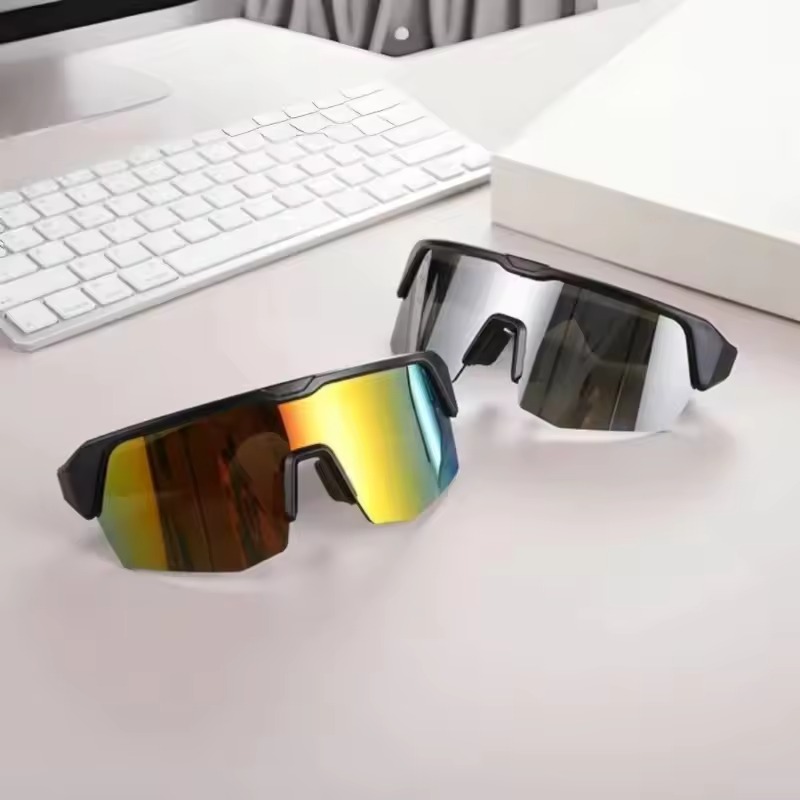 🕶️ Tint-adjustable sports sunglasses with built-in audio