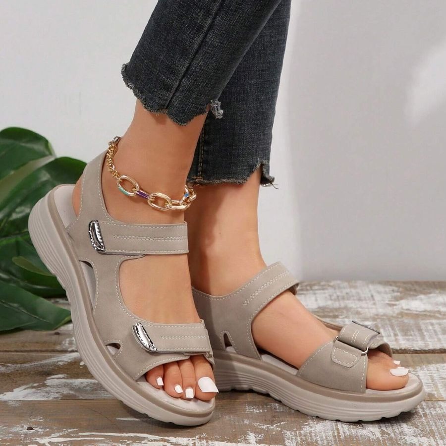 🔥Last Day Promotion 70% OFF🔥 - Women's orthopedic shoes with soft, anti-slip soles