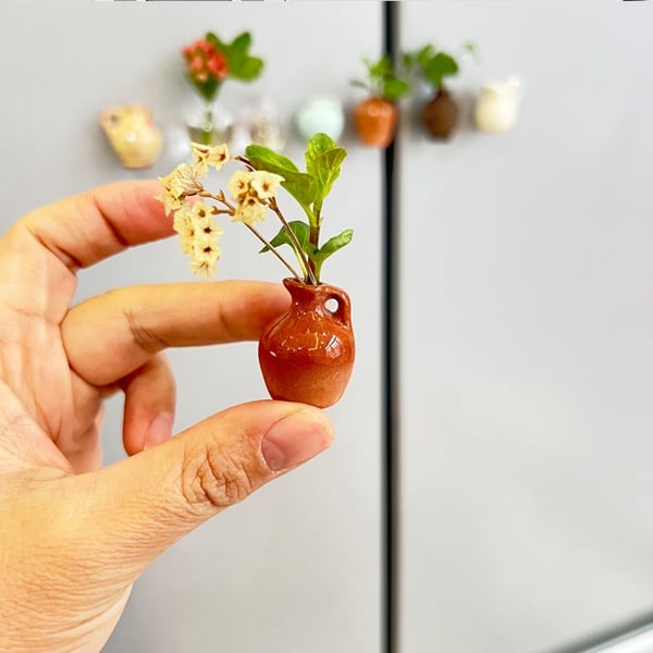🎁Mother's Day Sale 49% OFF🌸- Mini Ceramics Vase Fridge Magnet