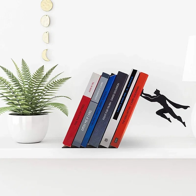Super hero Bookend Figurines Metal Bookshelf Decor Desktop Ornament Office